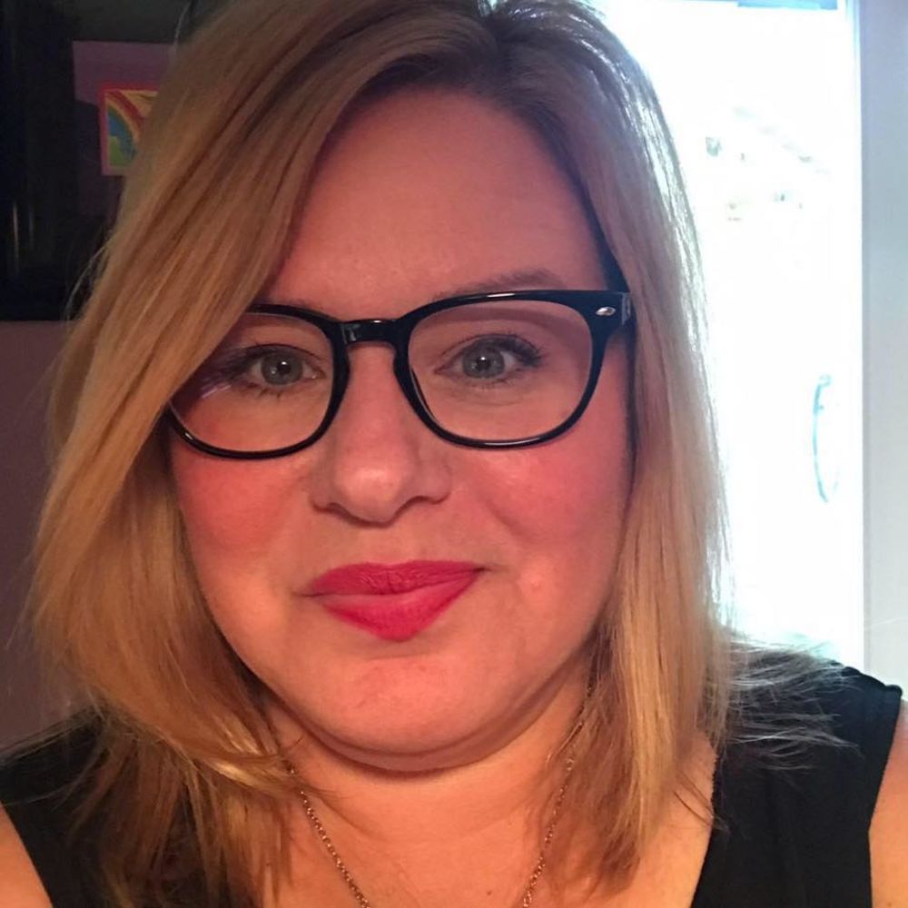 Meet your Posher, Leslie